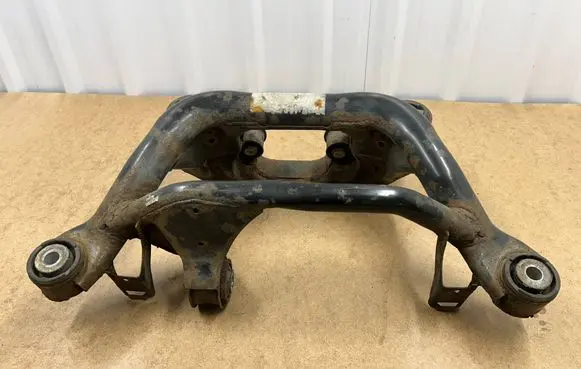 BMW 3 E46 Rear axle beam 33316770865 6770865