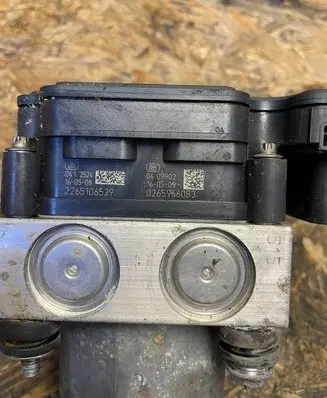 Peugeot 308 ABS Pump 9817627280