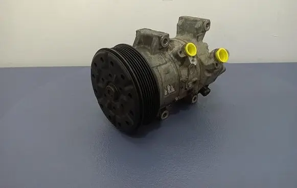 Toyota Avensis Verso Air conditioning (A/C) compressor (pump) 