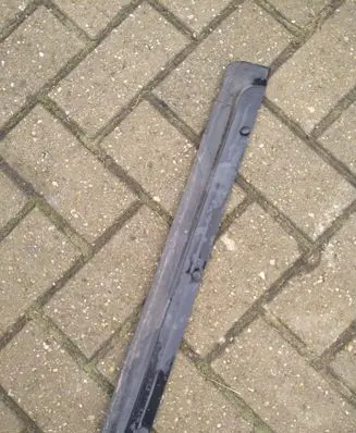 Renault Kadjar Rubber seal rear door 628384EA0A