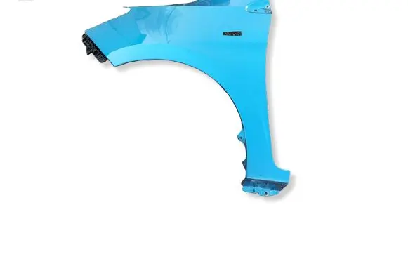 Mitsubishi Space Star Fender 
