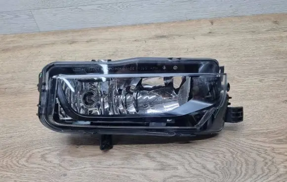 Volkswagen Transporter - Caravelle T5 Front fog light 7E0941662B