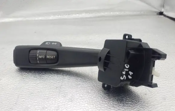 Volvo S40 Wiper control stalk 17D770