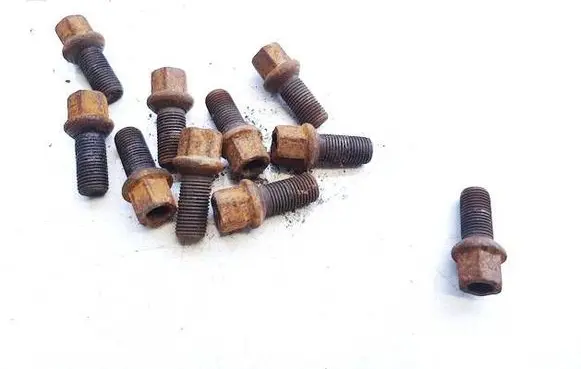Skoda Octavia Mk1 (1U) Nuts/bolts 