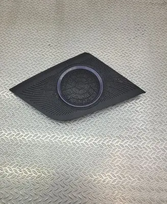 Side speaker trim/cover