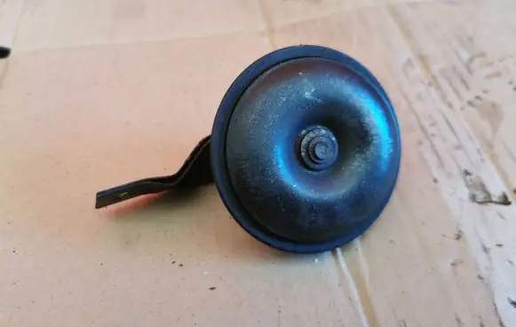 Nissan X-Trail T31 Horn signal 011020