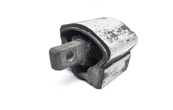 Mercedes-Benz E W211 Engine mount bracket 2202400518