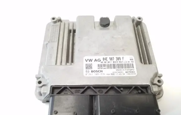Volkswagen Golf VII Engine control unit/module 04E907309F 0261S09836