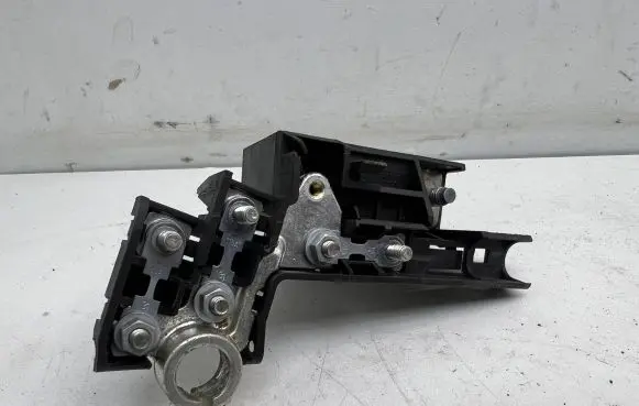 Audi A4 S4 B8 8K Positive cable (battery) 4F0915519 8J0915459