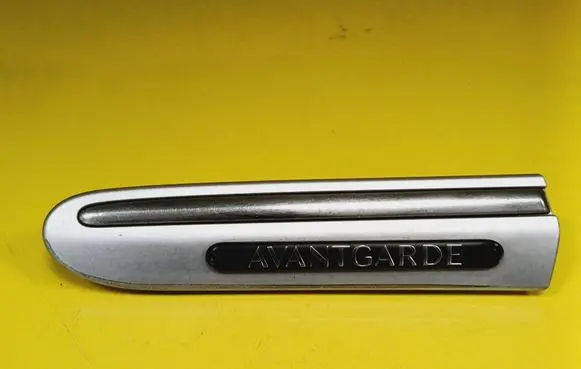 Mercedes-Benz C W203 Front arch trim 