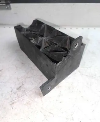 Renault Trafic III (X82) Front bumper support beam 620933842R