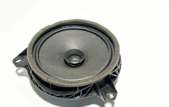 Toyota C-HR I Front door speaker 8616002B80 17573
