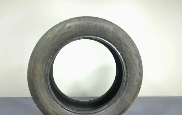 Volvo XC40 R17 summer tire 