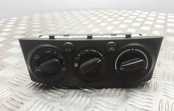 Toyota Avensis T250 Climate control unit 5590005120