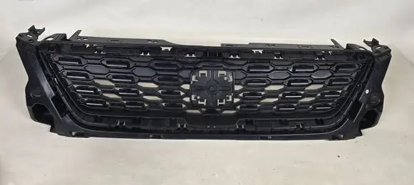 Seat Ibiza V (KJ) Front bumper upper radiator grill 6F0853654D