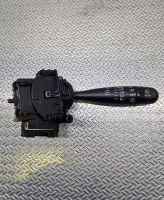 Toyota Corolla E140 E150 Wiper control stalk 173647