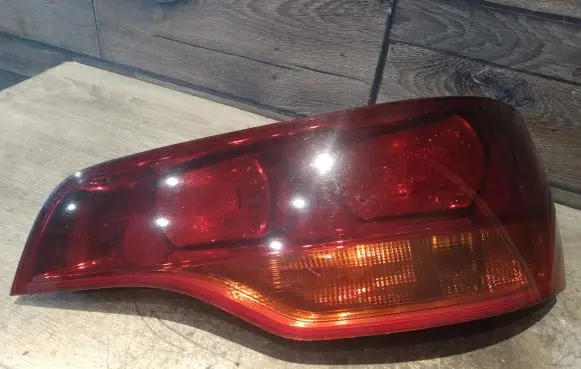 Audi Q7 4L Rear/tail lights 4L0945094 027330202