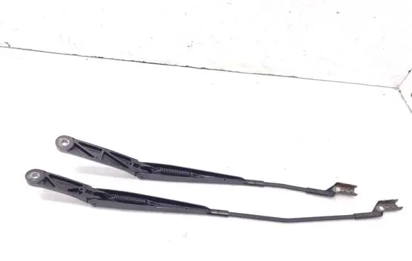 Volkswagen Polo V 6R Front wiper blade arm 6R1955410A 6R1955409A