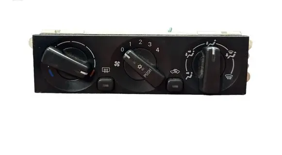 Mitsubishi Pajero Climate control unit E32PB393