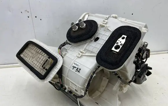 Nissan X-Trail T32 Interior heater climate box assembly 272104ba6a