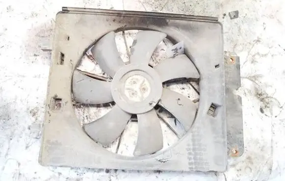 Honda CR-V Radiator cooling fan shroud