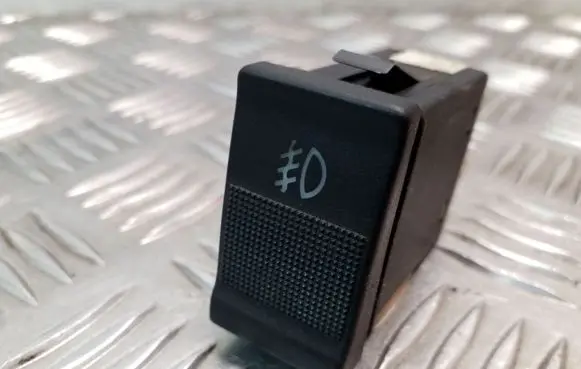 Fog light switch