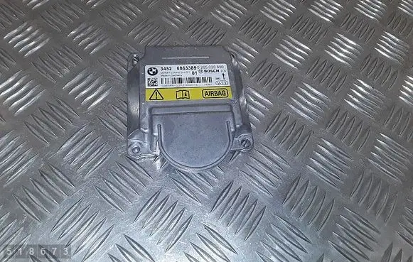 BMW 1 F20 F21 Airbag control unit/module 6863389