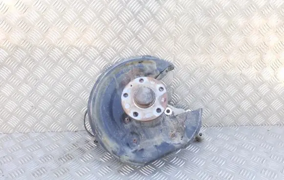 Volkswagen PASSAT B6 Rear wheel hub