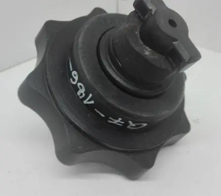Audi Q7 4L Spare wheel bolt 7L8601347