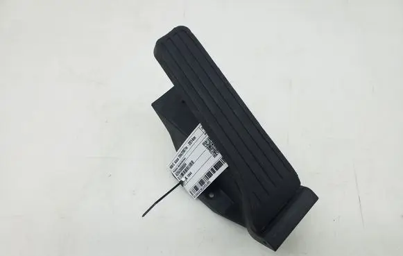 Mercedes-Benz C W204 Accelerator throttle pedal A2043000004
