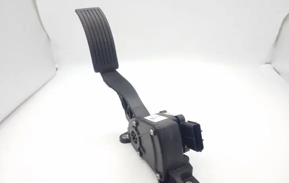 Hyundai Santa Fe Accelerator throttle pedal BIL0066A2B900 60H23