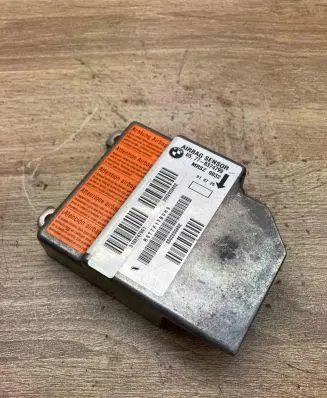 BMW 5 E39 Airbag control unit/module 8374799 MRSZ9032