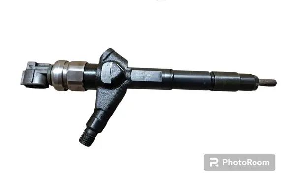 Nissan X-Trail T30 Fuel injector 10E04237 AW400