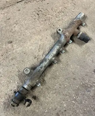 Renault Scenic II - Grand scenic II Fuel main line pipe 281002522 8200347176 0445214024