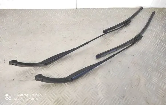 Renault Express Front wiper blade arm 288861710R