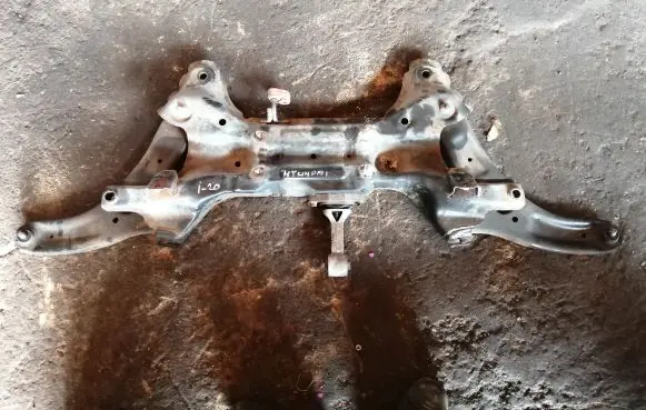 Hyundai i20 (PB PBT) Front subframe