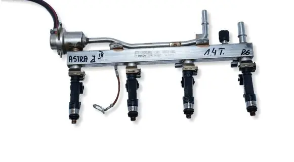 Opel Astra J Fuel main line pipe 55577580 0280158205