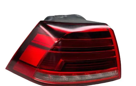 Volkswagen Golf VII Rear/tail lights 5G0945095Q L90121399