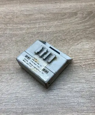 BMW 3 E46 Alarm control unit/module HW04SW16 1781260