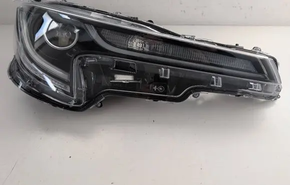 Toyota Corolla E210 E21 Headlight/headlamp 8111002S70