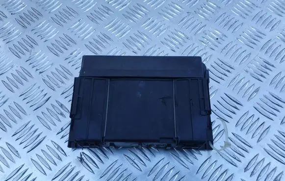 Nissan Pulsar Fuse box cover PU6395
