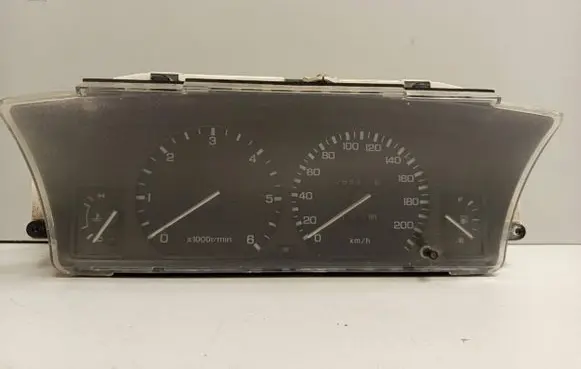 Land Rover Discovery Speedometer (instrument cluster) S0109 AMR4748 LR0007010
