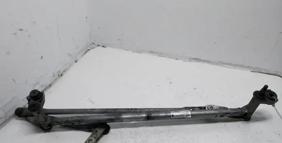 Front wiper linkage