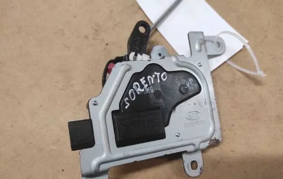 KIA Sorento Tailgate boot lock/latch motor 812403E000