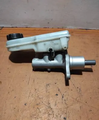 Smart ForFour I Master brake cylinder 32067272D