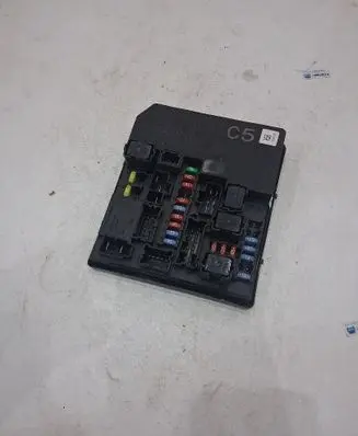 Nissan Juke I F15 Fuse box set 284B71KA0D