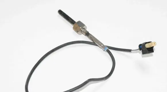 Mercedes-Benz E W212 Oil temperature sensor A0009053905
