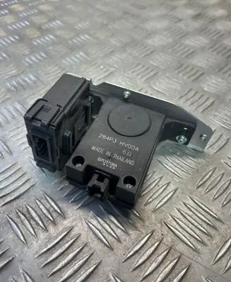 Nissan Qashqai Alarm control unit/module 284P3HV00A