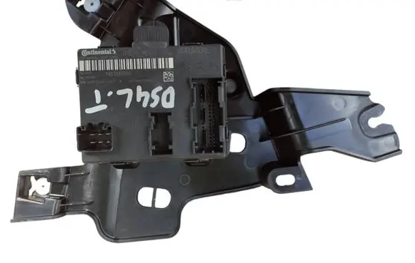 Citroen DS4 Door control unit/module 9853063880
