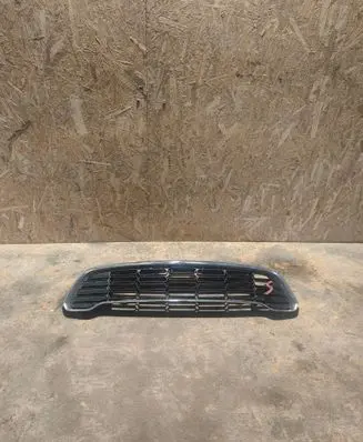 Mini Cooper Countryman R60 Front bumper upper radiator grill 9803636